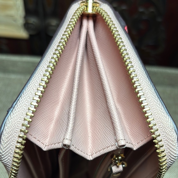 kate spade New York Pink Flamingos By The Pool Lacey Wallet 7.5”Lx4”Hx1.25”W - Picture 13 of 17